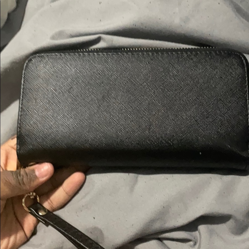 Wallet - Picture 2 of 5